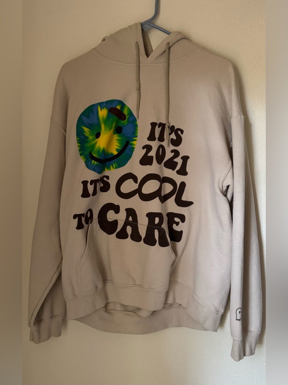 Lonely Ghost 2021 Smiley Graphic Hoodie - It's Cool to Care | Sz Large